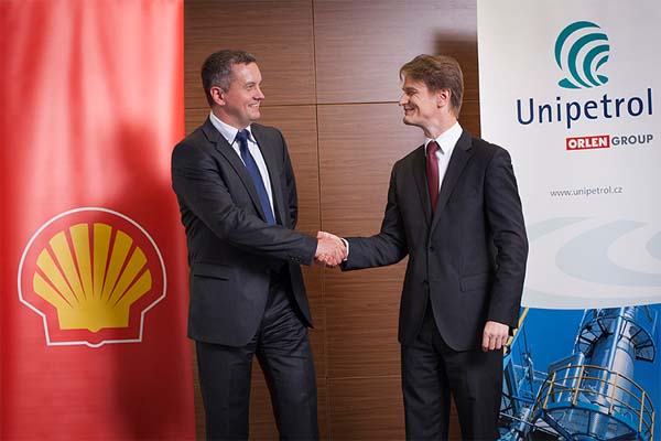 Unipetrol a Shell