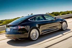 Tesla model S 3